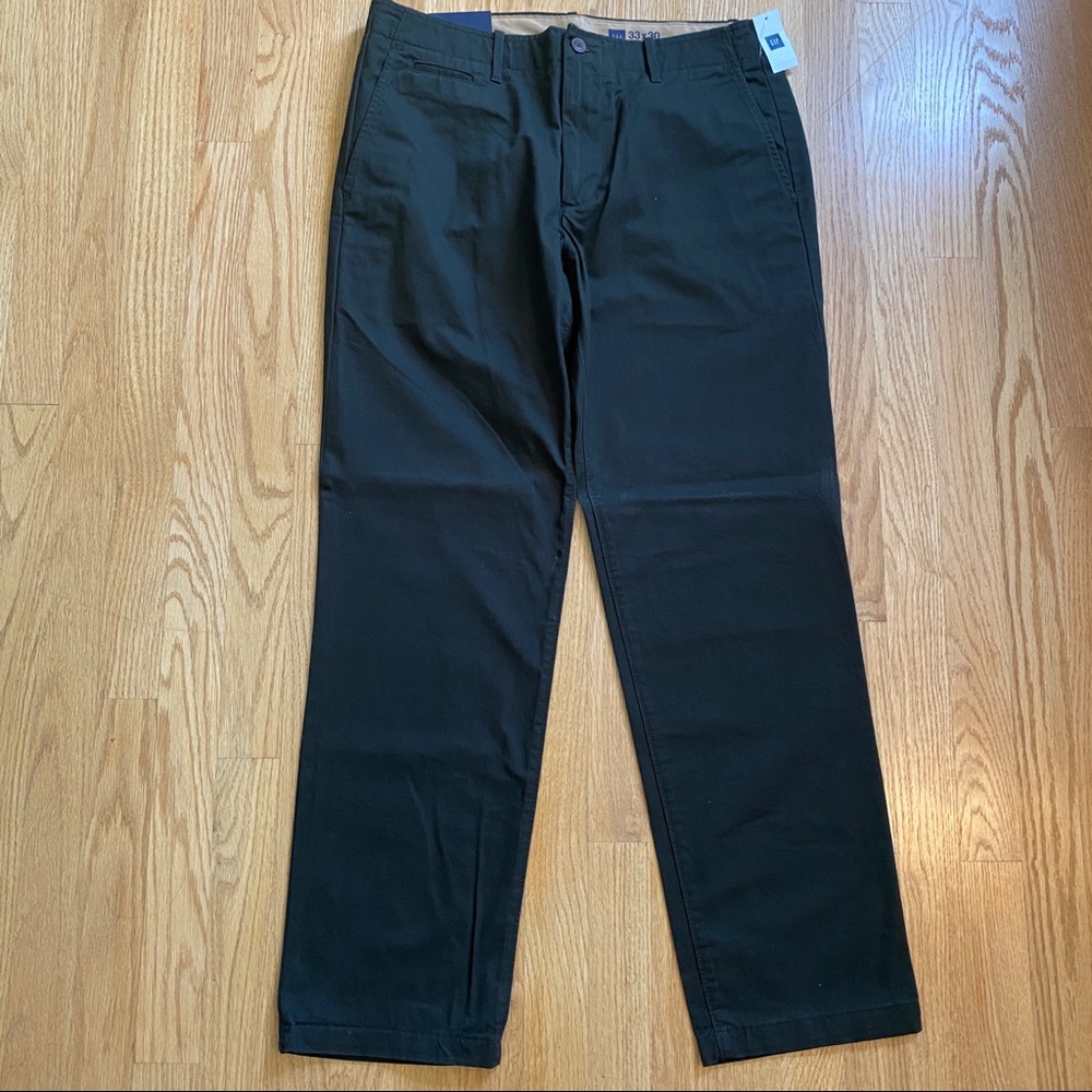 - NWT GAP 33x30 Straight Leg Chinos dark green